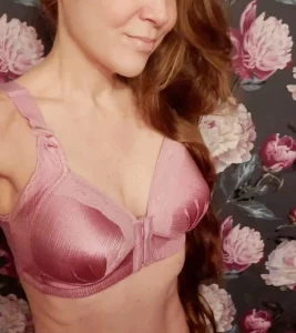 Le N1 des Snap Hot : Nikita te dévoile ses photos osées